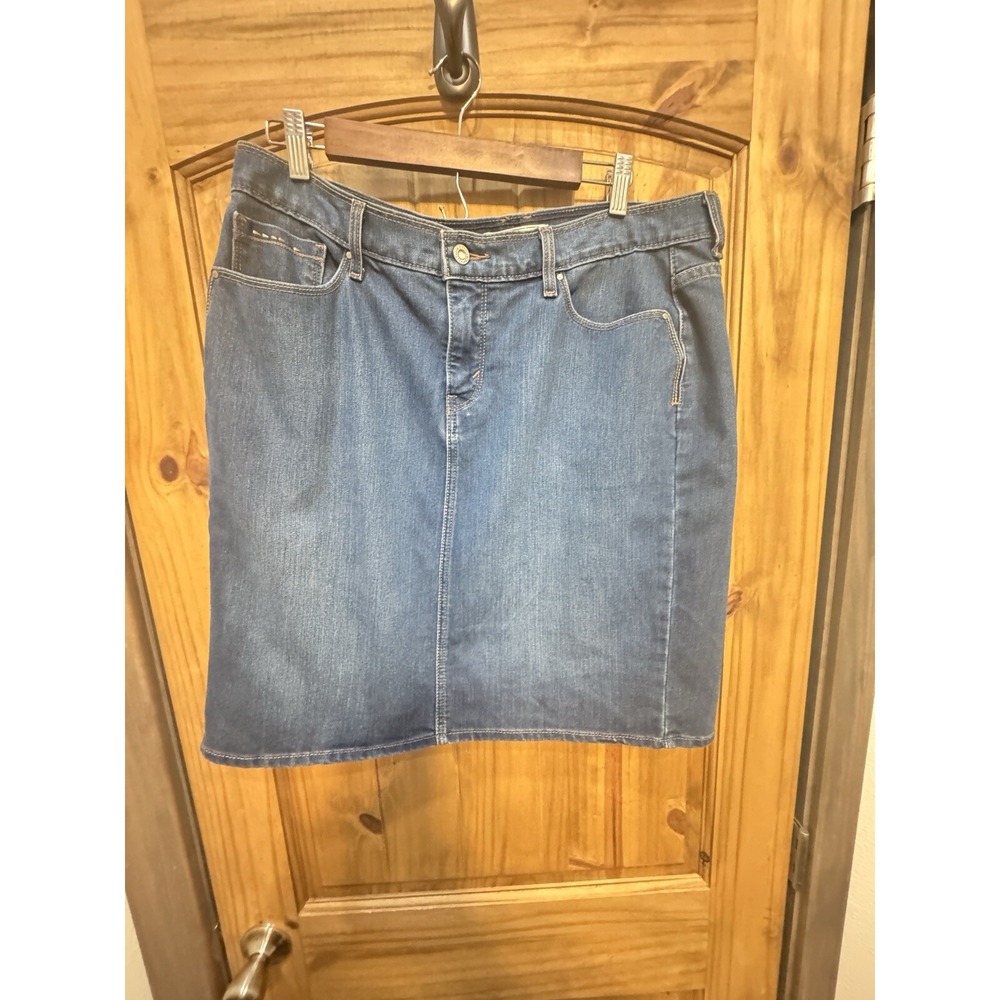 Levis Skirt Womens Size 14 Jean Mini Skirt Dark Wash Stretch‎ Denim Pockets - Picture 2 of 5